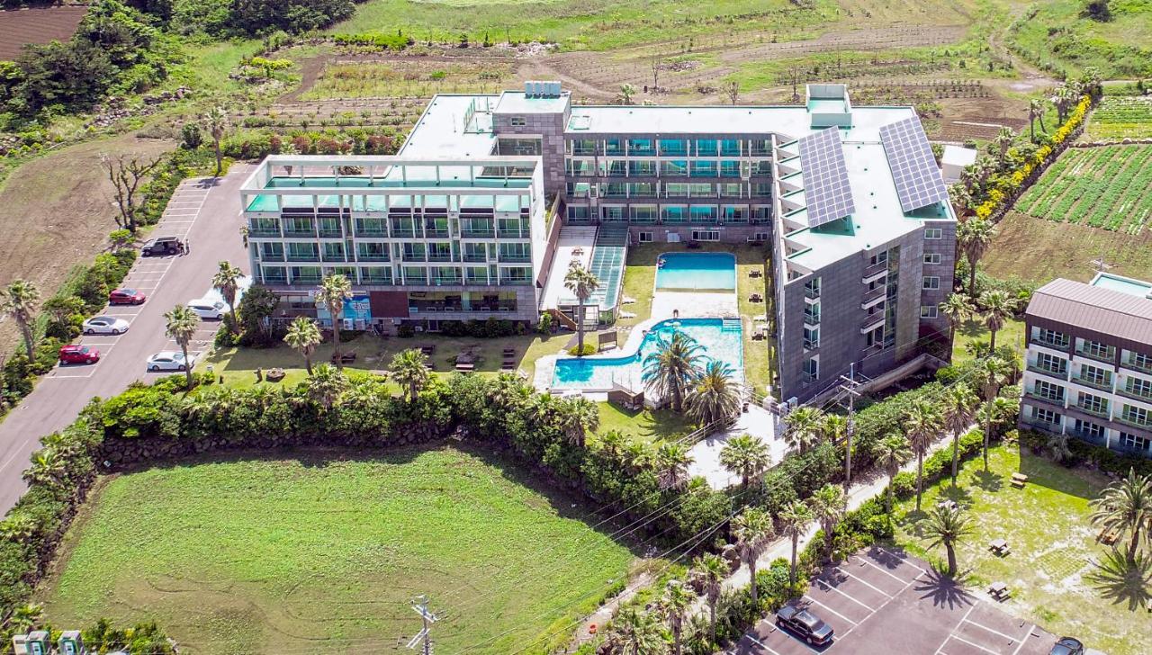 The Four Grace Resort Сеогвипо Екстериор снимка