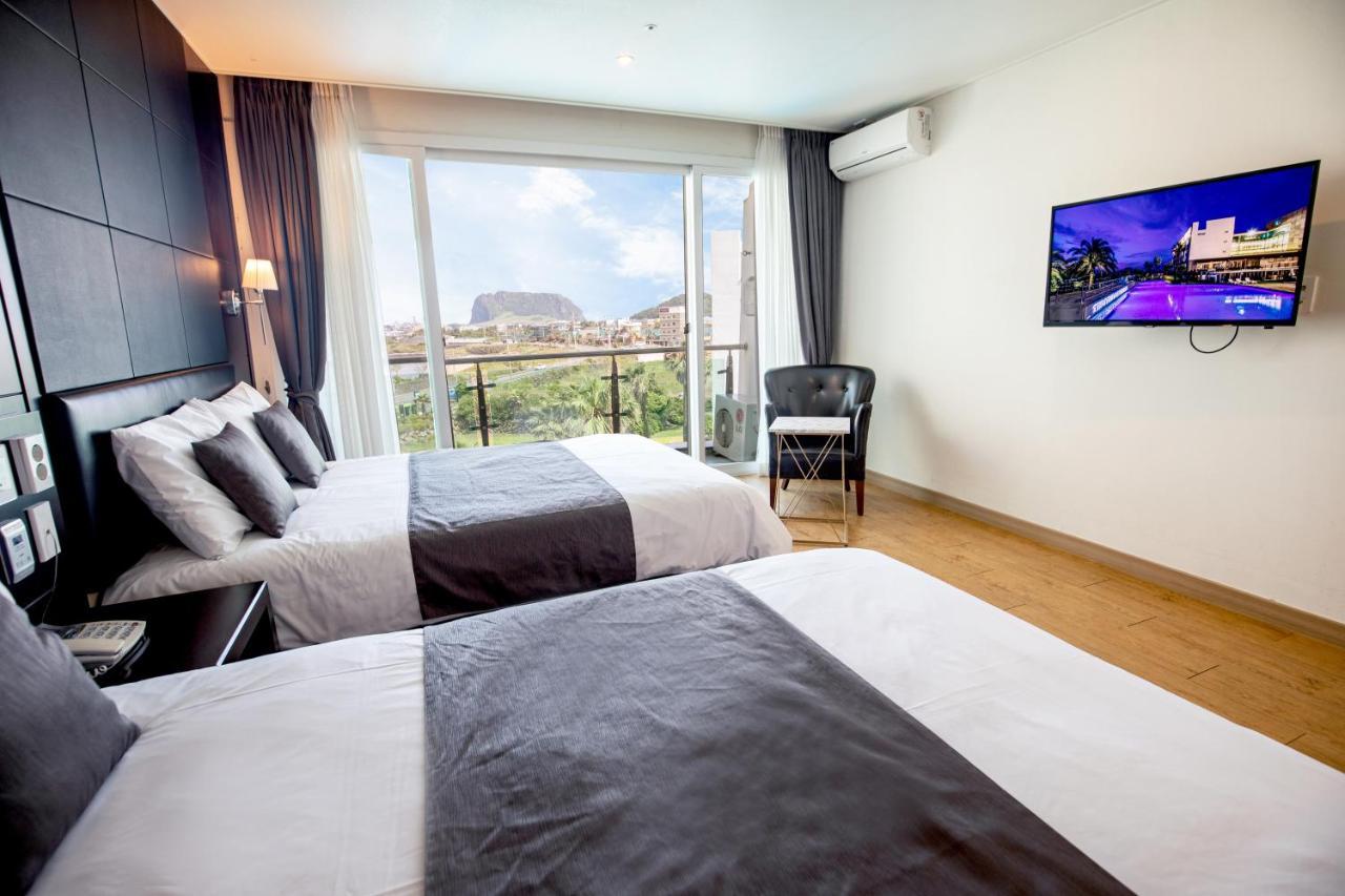 The Four Grace Resort Сеогвипо Екстериор снимка